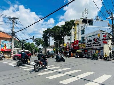 Cho thuê tòa nhà 5 tầng mt thống nhất – sát võ văn ngân – 500m² sàn