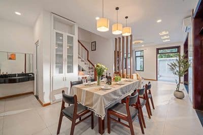 Cho thuê villa hồ bơi 5pn nam việt á