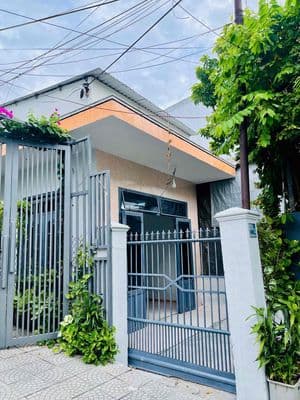 BÁN ĐẤT TẶNG NHÀ 80m² –353/46 cách mạng tháng 8- cẩm lệ