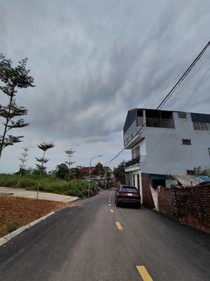 Bán đất tặng nhà ngay cách cổng gần đh fpt sát trục hồ tây ba vì ,sđcc