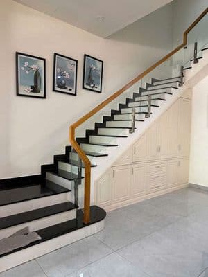 Cho thuê nhà TM DV Phú Mỹ 3 phòng ngủ