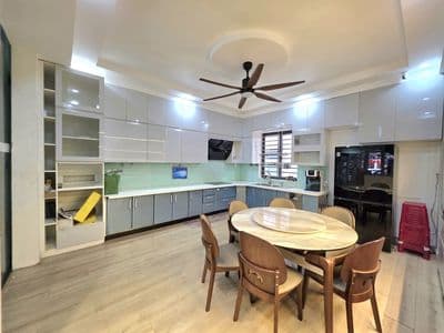 Nhà nguyên căn mặt tiền hòa cường – thang máy | full nội thất | 40tr/t