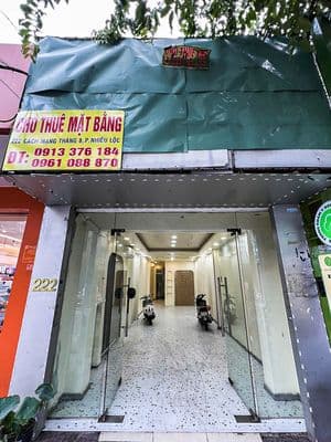 Cho thuê mặt bằng cách mạng tháng 8