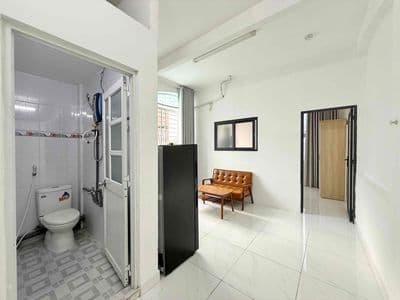 Chính chủ cho thuê gấp cc mini 1pn bancol 55m2 ngay ngã 4 phú nhuận