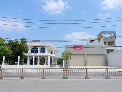 Cần bán - biệt thự mặt tiền tô ký - diện tích đất đến 2346 m2