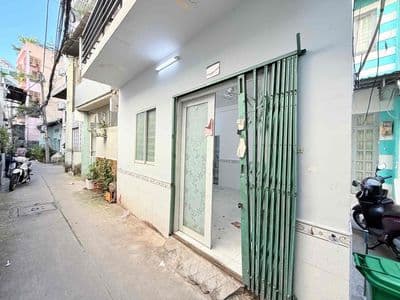 Nhà trệt lầu - 3 mặt hẻm _ sh riêng - trung tâm phú nhuận
