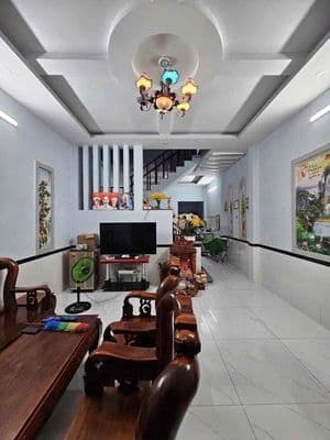 bán nhà hoàn công gần ngã tư Chiêu Liêu , gần đường Lê Hồng Phong
