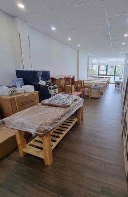 Toà nhà 6 tầng Suốt mặt tiền Thạch Lam - dtsd 400m2 - Có thang máy