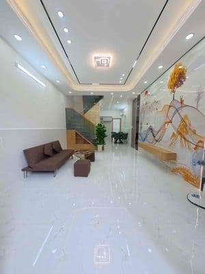 Bán nhà 2 Tầng ngay ngã tư 4 Xã,Full nội thất HXH, giáp Tân Phú c