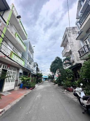 Bán Nhà 3 Tầng hẻm 8m Thông, Ngang 5,5m Ngay chợ Mỹ Nga Tây Lân