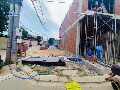 Bán Gấp Lô Đất 5x20m, Shr, Góc 2MT Nhựa 6m Thông 1/ 70m Đg Kênh Tiêu.