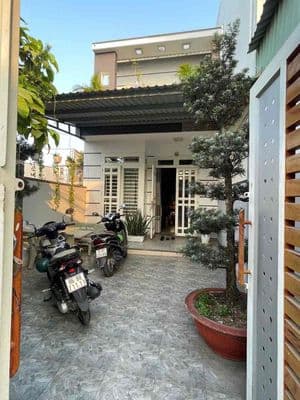 Bán Nhà 1 Lầu Đẹp 4.3x29m Nở Hậu 5m, Shr, Hẻm 5m 1/30m Đg Nhựa.