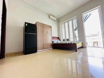Căn hộ bếp tách biệt ban công cửa sổ full nội thất quang trung