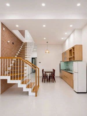 Chính chủ nhờ bán giúp nhà 2 tầng
