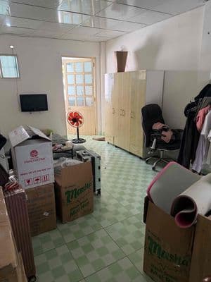 Cho thuê nhà đẹp gần 50m2 mặt tiền vừa ở vừa kd chợ trần hữu trang