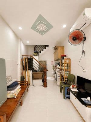 Bán nhà 2 tầng 20m2 gần The Manor Bình Thạnh, nở hậu