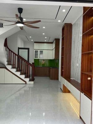 NHÀ 3 TẦNG MỚI XÂY – NHẬN NHÀ Ở NGAY! Diện tích khoảng 40m² – m