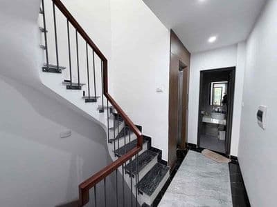 Bán nhà mới thang máy Hữu Hoà, T/Trì-2 thoáng-34m*6T;MT4m;4 ngủ