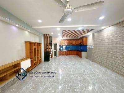 Nhà 5x15 trệt 3 lầu mặt tiền nhánh cách Lê Văn Khương 100m