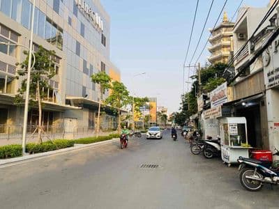 cho thuê lâu dai căn nhà MT đường 44 P14