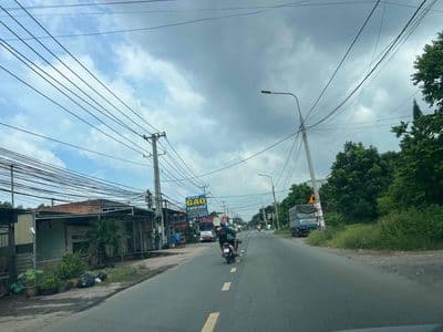mặt tiền đường Phùng Hưng Full Thổ cư