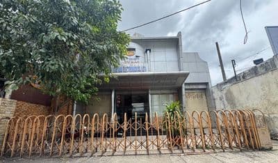 Nhà cho thuê mặt tiền đường âu cơ 13,5x24m cấp 4 suốt sân lề rộng
