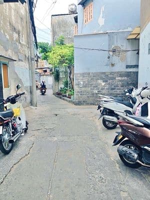 Bán nhà Tân Bình đường Ni Sư Huỳnh Liên 24m2 chỉ 2.8 tỷ TL