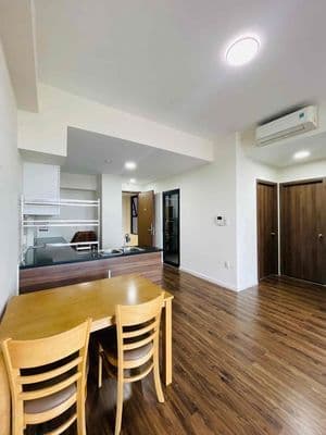 Cần cho thuê căn góc 82m2. có nội thất. giá chỉ 10tr500