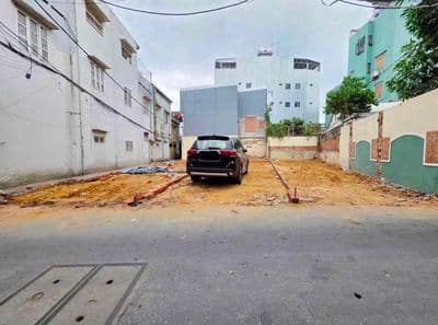 Đất đẹp nở hậu kiệt oto hoàng diệu sát đường chính