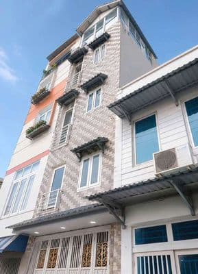 Bán nhà 5 tầng đường hoàng diệu sát cầu ông lãnh 6,8 ty ( quận 4 )