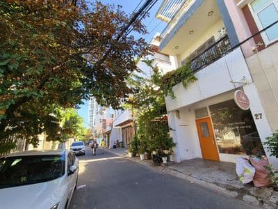 Cho thuê nhà 2 tầng 1 tum vừa ở vừa kinh doanh ngay cầu Rồng