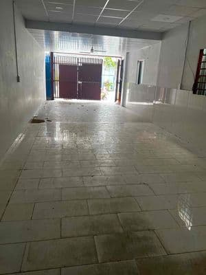 Mặt bằng suốt 5x17m ngay gần căn góc mặt tiền mở tạp hoá spa+kho lạnh