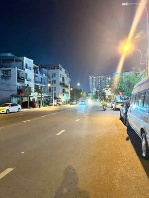 Đất mặt tiền đường phú thuận - thông đào trí - quận 7 .