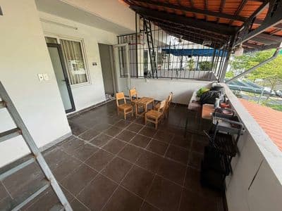 Gần một cây số với Đại học Sài Gòn Đại học mở