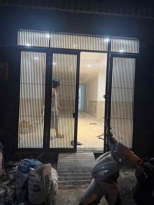Cho thuê nhà mới hẻm thông 310/ phạm văn chiêu