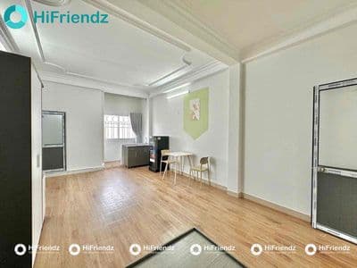 Studio 2 cửa sổ thoáng rộng rãi khu bàu cát - full nội thất