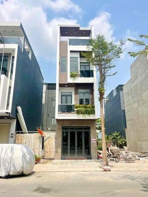 Nhà Trục Chính KDC 3 Tầng Gần cạnh Aeon mall Thuận An