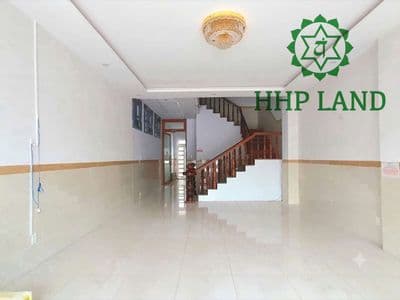 Cho thuê nhà 1 trệt 2 lầu mặt tiền đường N1, P. Thống Nhất cũ