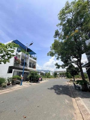 Đất hoàng long – phước long, nam nha trang – hàng hiếm