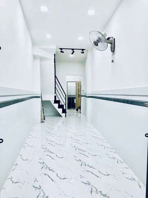 Nhà Gần Chợ Rạch Ông, 1 Trệt, 1 Lầu, 2PN, Chỉ Hơn 2 Tỏi