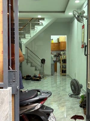 Cho thuê nhà hẻm ba gác 2pn đường Nguyễn Kim, Quận 10