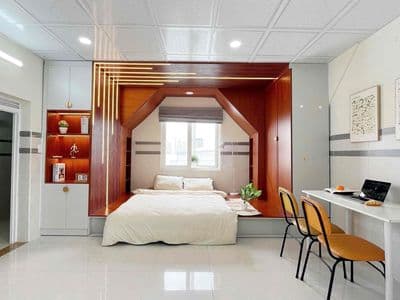 Căn hộ full nt ban công ngay cổng đại học văn lang