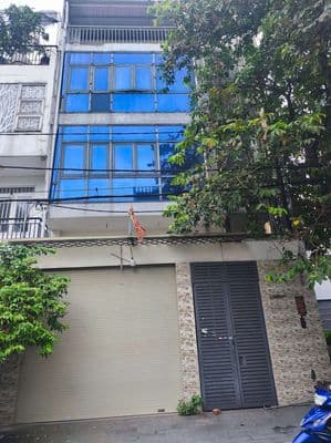 Xuoqrng 7x25m 1 trệt 4 lầu đường lớn gúa tốt