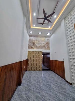 Gấp nhà chính chủ mặt tiền nhựa giá tốt 5 tầng