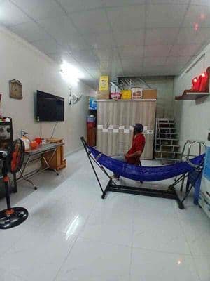 Nhà 4x8M - sạch sẻ như hình giá 4tr/ tháng