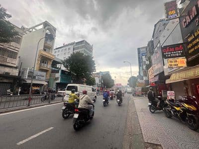 Cho thuê nhà mặt tiền xô viết nghệ tĩnh, p.21. quận bình thạnh -diện