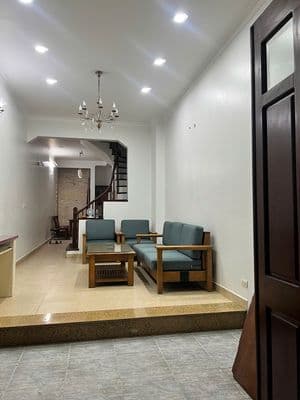 Cho thuê nhà Nguyễn Chí Thanh 50m2, 4 ngủ đầy đủ nội thất chỉ 18 triệu