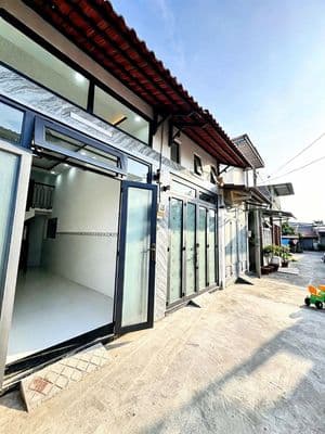 Nhà hẻm oto (DT:3x13m) giá 1 tỷ 350tr còn TL ở Lê Văn Khương Quận 12