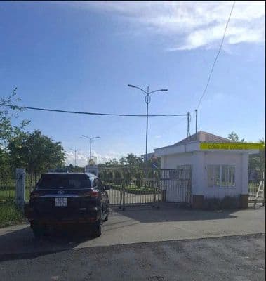 Bán nhà nát tiện xây mới. 8,28 mét * Dài 22 mét nở hậu– Hướng Đông Bắc