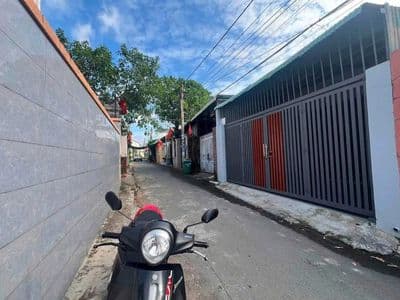 Cách xuyên á củ chi có 1km nhà 3pn kẹt tiền bán chỉ 766 triệu shr